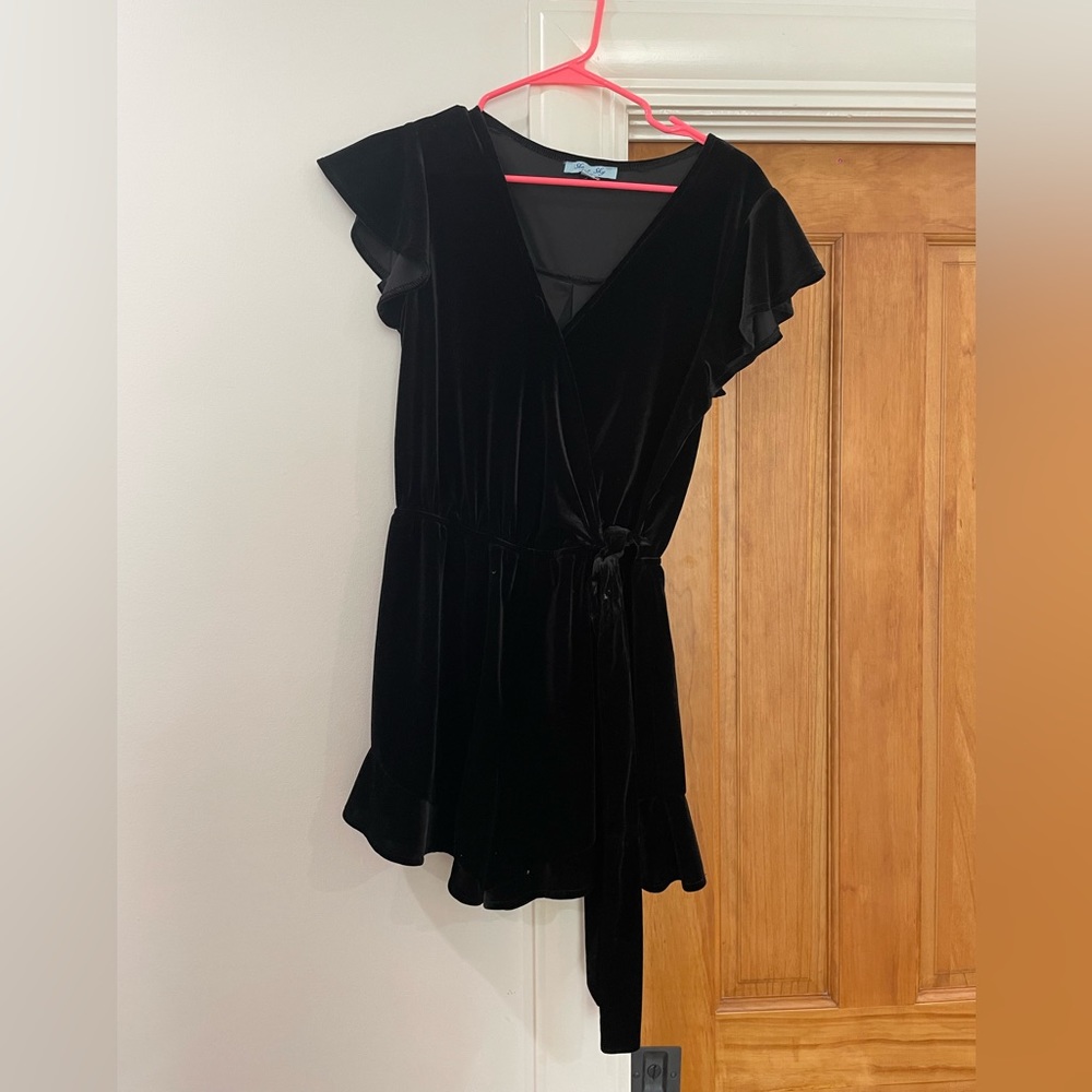 She+Sky black velvet romper size L